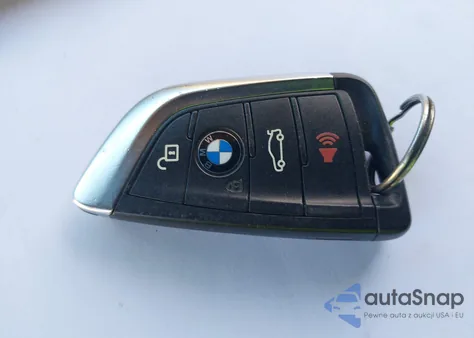 2021 BMW X1 xDrive28I z USA, uszkodzony, nr VIN WBXJG9C07M3M70873